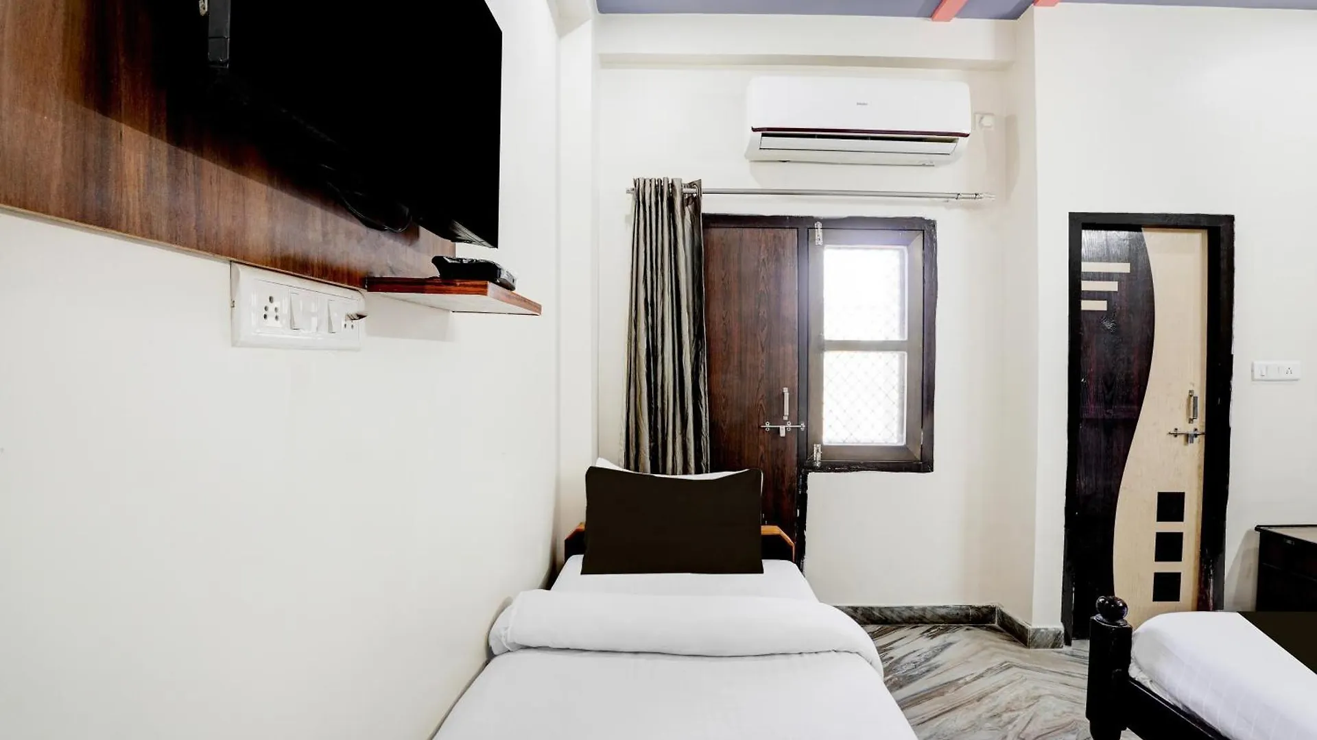 אודייפור Super Hotel O Transport Nagar Formerly Arpan Inn 3*,  הודו